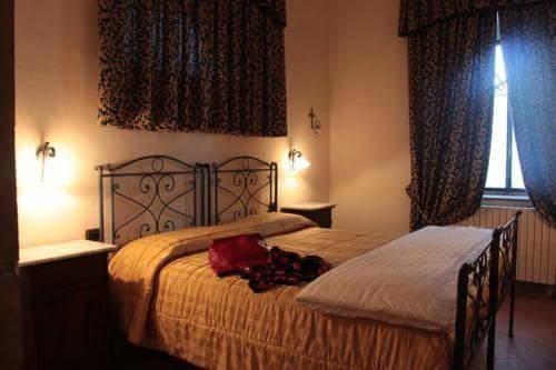 Castello Di Tavolese Hotel Certaldo Luaran gambar