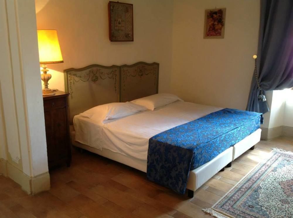 Castello Di Tavolese Hotel Certaldo Luaran gambar